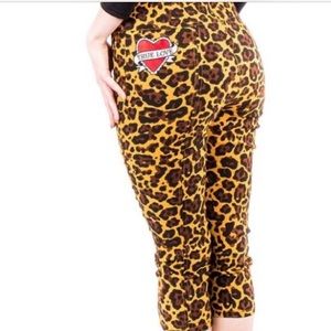 Sourpuss True Love Pin Up Leopard Capris